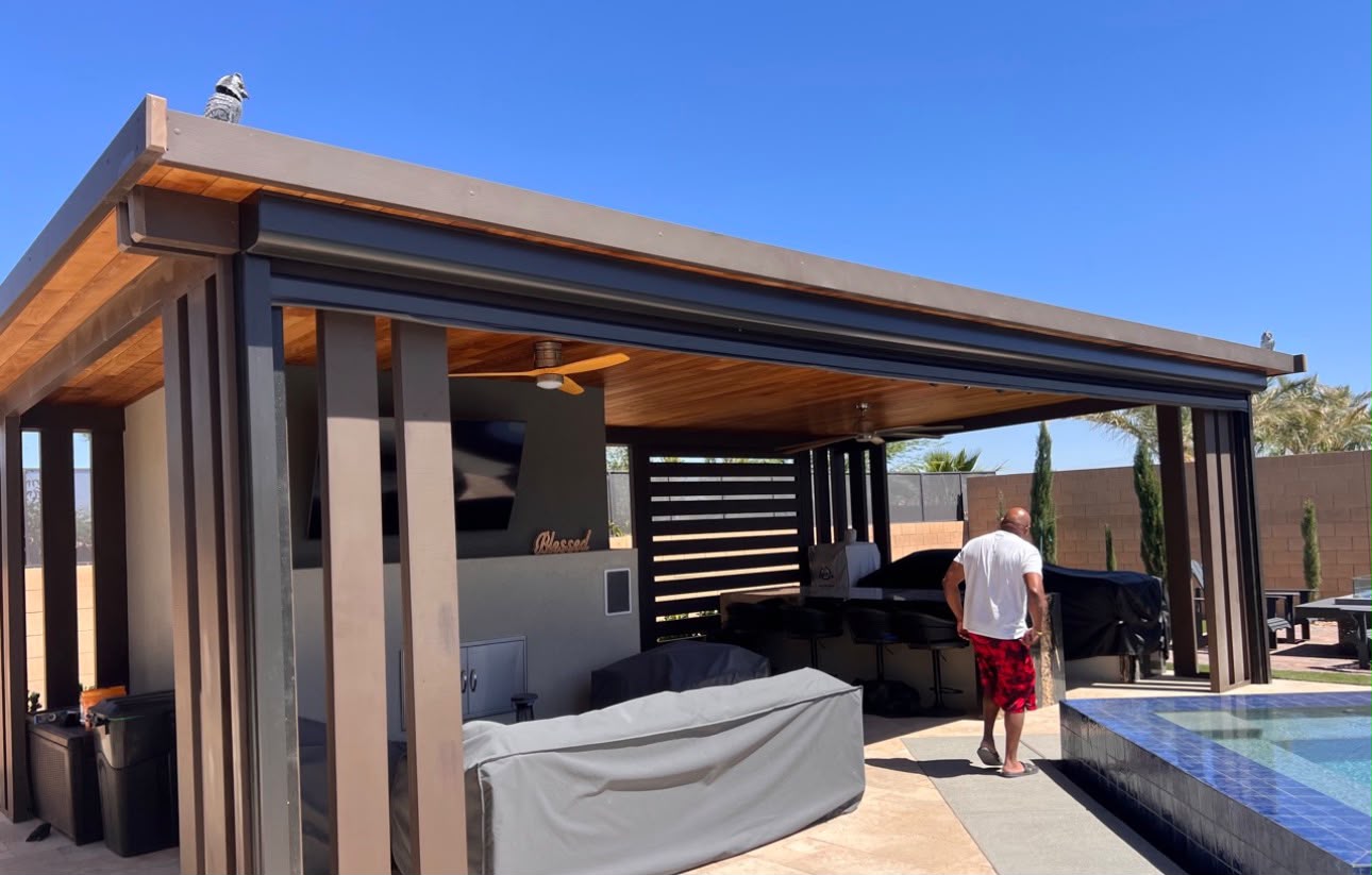 Cabana with open screens
